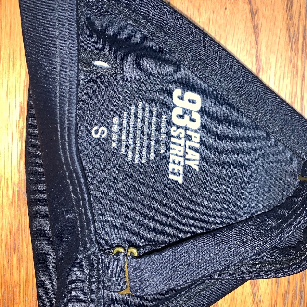 Serena black small triangle bikini top - Picture 4 of 4